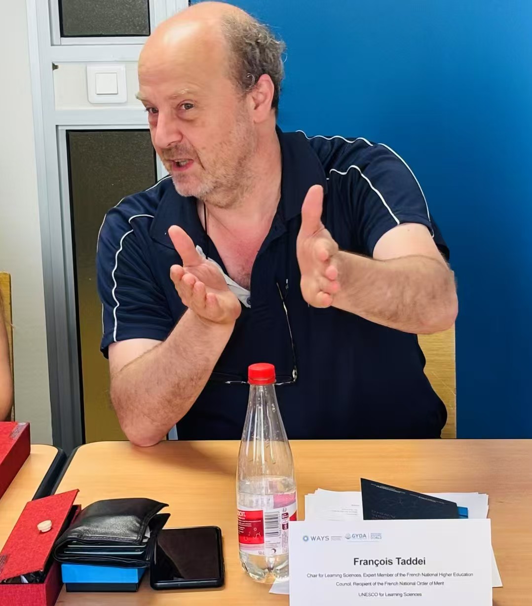 Professor François Taddei speaking at the roundtable